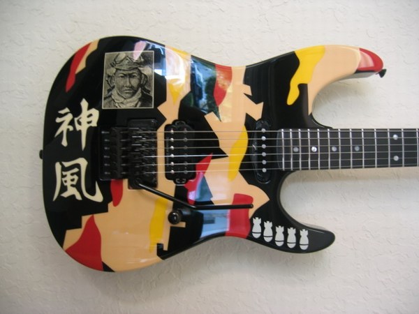 ESP-Kamikaze-I-Guitar-3.JPG (600x450 -- 55343 bytes)