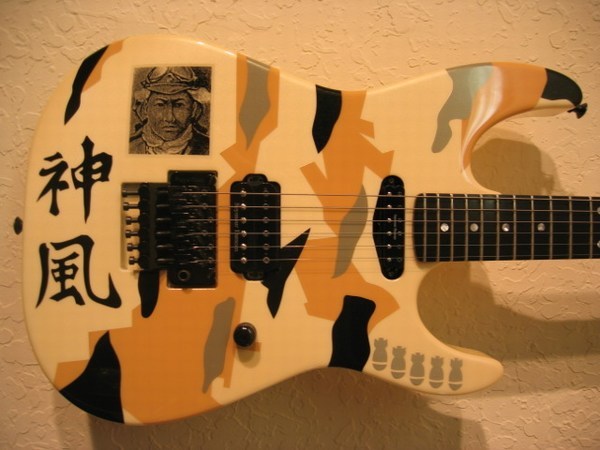 ESP-Kamikaze-III-Guitar-2.jpg (600x450 -- 58912 bytes)