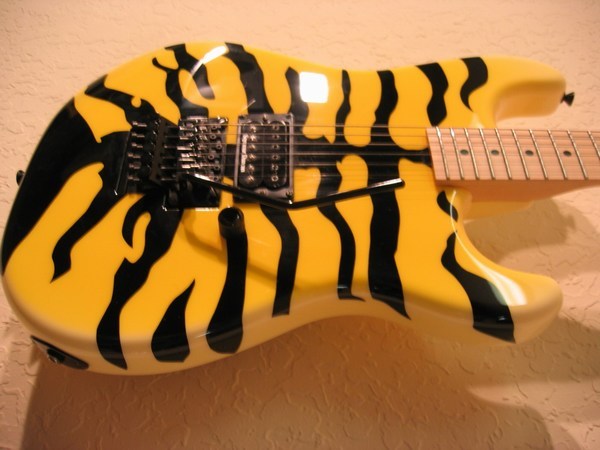 ESP-M1-Tiger-Guitar-Body-Front.jpg (600x450 -- 57902 bytes)