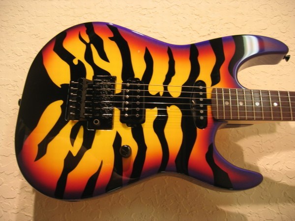 ESP-Sunburst-Tiger-Guitar.jpg (600x450 -- 65889 bytes)